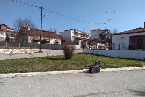 kampanisgr-678D9B3514-9058-E9DA-48F4-0CB887B92CAE.jpg