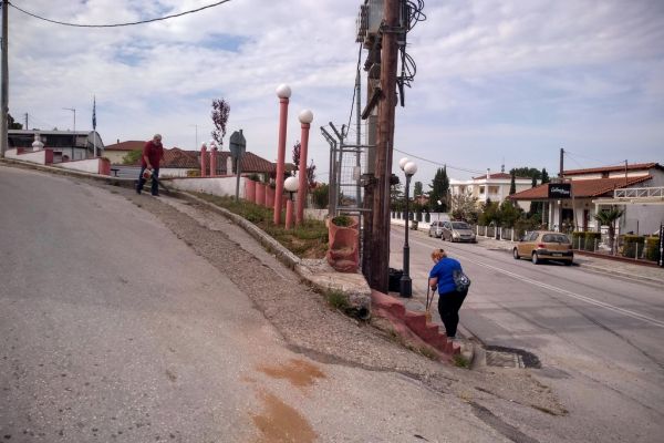 kampanisgr-52E521EEA0-207A-708F-8280-F5A59456530C.jpg